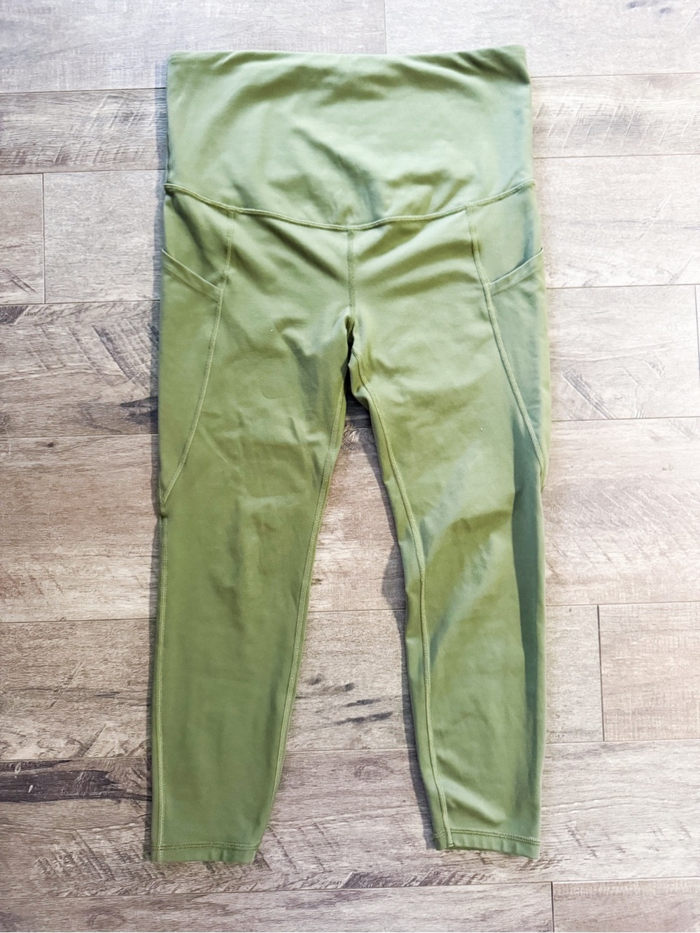 GapFit Maternity Blackout Technology Full Panel Leggings Size Small